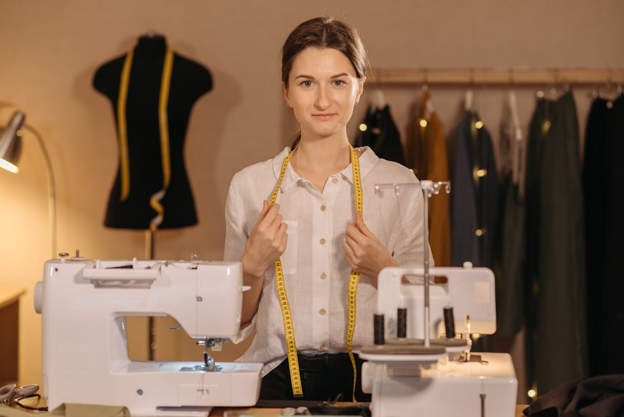 Free stock photo of cloth, concentration, dressmaker